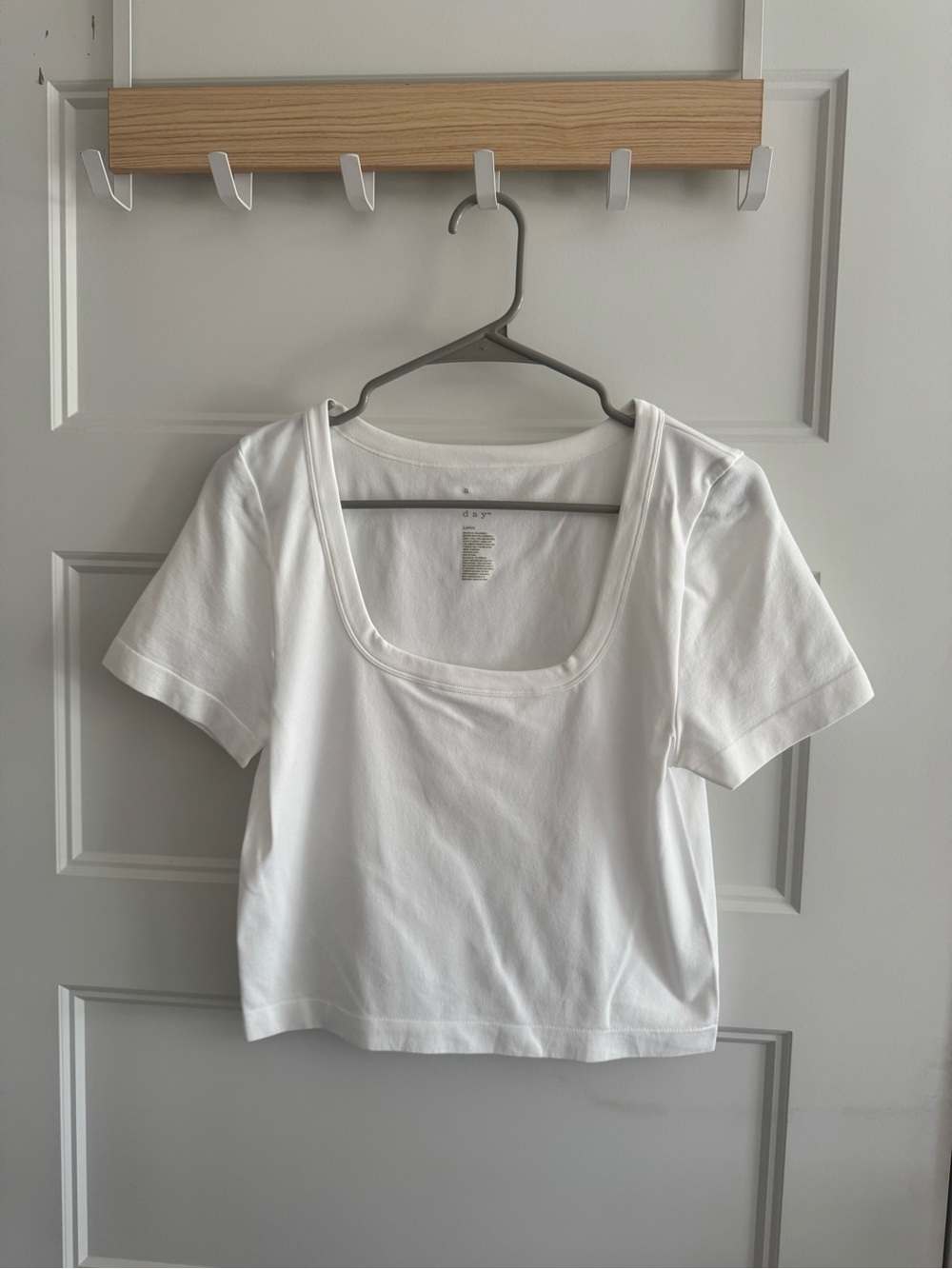 a new day White Scoop Neck Short Sleeve Tee